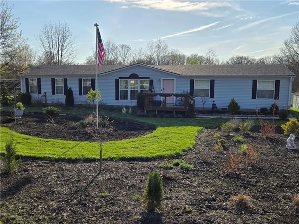 $315,000 | 64 Northwest 1391st Road, Holden, MO 64040