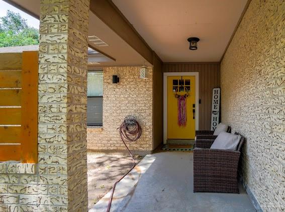 3200 Hummingbird Avenue McAllen, TX 78504 - Photo 3 of 31 a front view of a house with a garden
