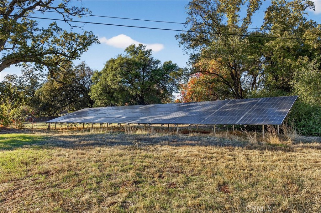 142 Honey Run Road Chico, CA 95928 - Photo 23 of 28 a view of a yard with wooden fence