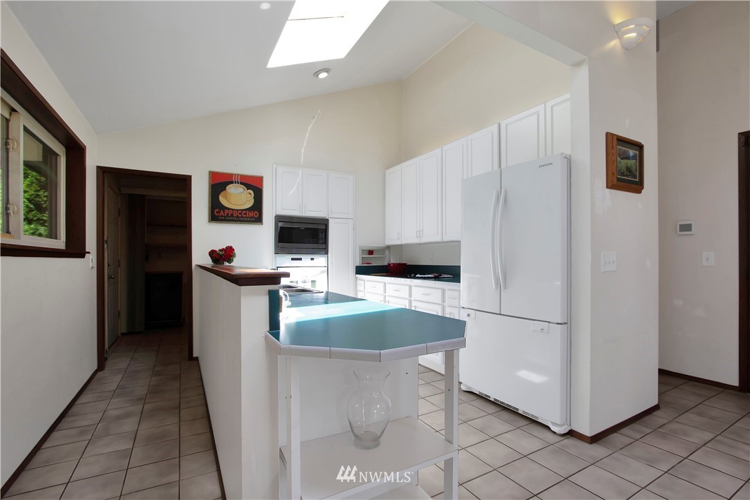 14550 Madrona Road Southwest Port Orchard, WA 98367 - Photo 11 of 38 Gallery Image 11