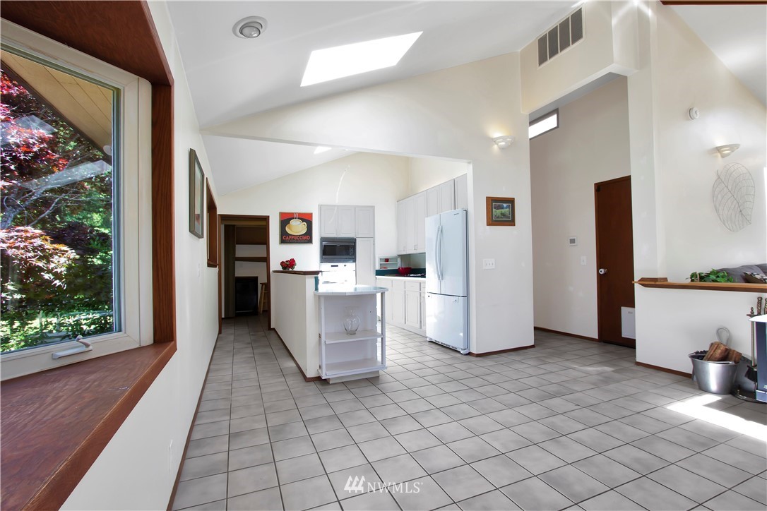 14550 Madrona Road Southwest Port Orchard, WA 98367 - Photo 13 of 38 Gallery Image 13