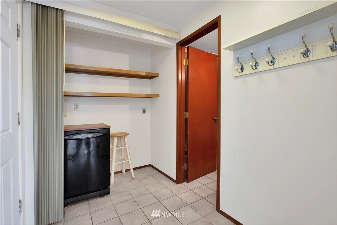 14550 Madrona Road Southwest Port Orchard, WA 98367 - Photo 10 of 38 Gallery Image 10