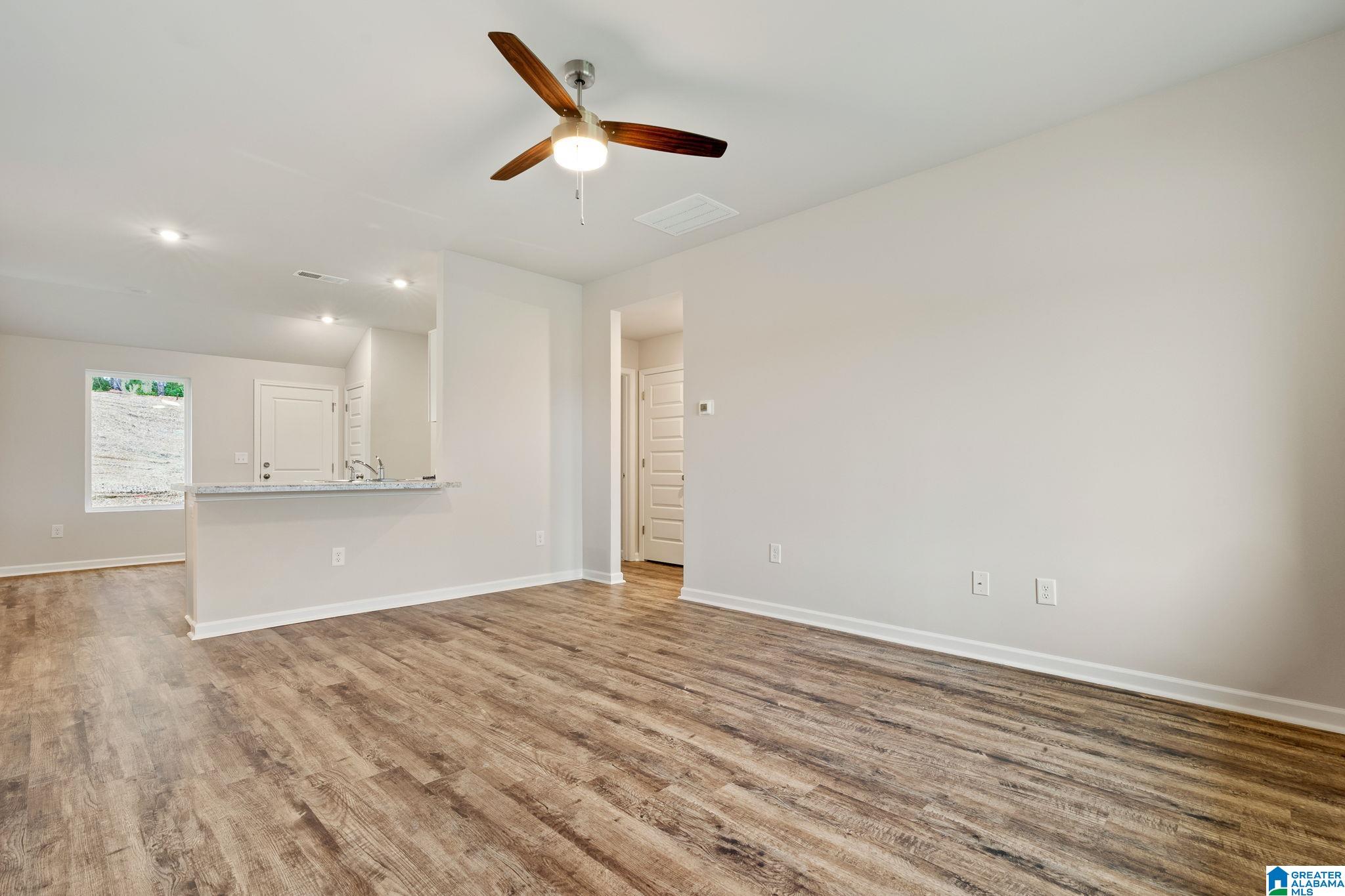 140 Coleman Way Calera, AL 35040 - Photo 2 of 14