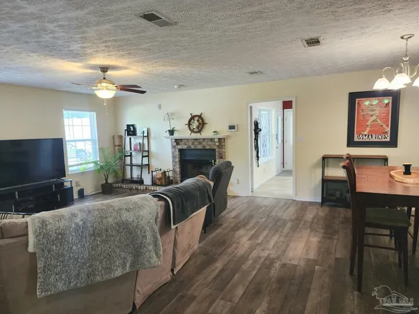$2,300 | 4525 Baybrook Drive, Pensacola, FL 32514