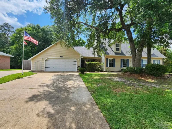 $2,300 | 4525 Baybrook Drive, Pensacola, FL 32514