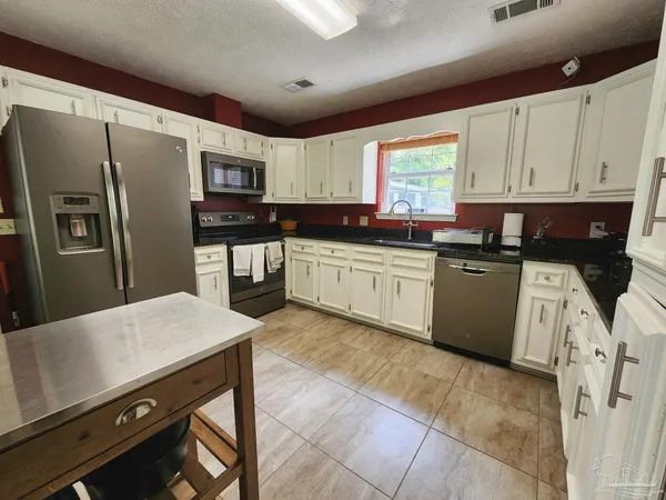 $2,300 | 4525 Baybrook Drive, Pensacola, FL 32514