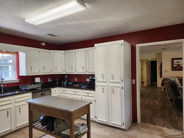 $2,300 | 4525 Baybrook Drive, Pensacola, FL 32514