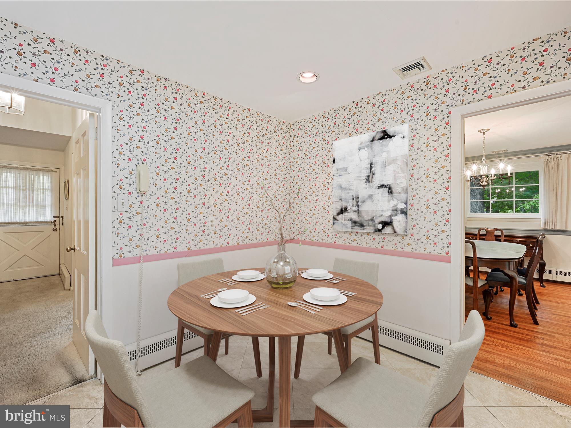 254 Upper Gulph Road Wayne, PA 19087 - Photo 18 of 57 Virtually Staged Table- Eat in Kitchen!