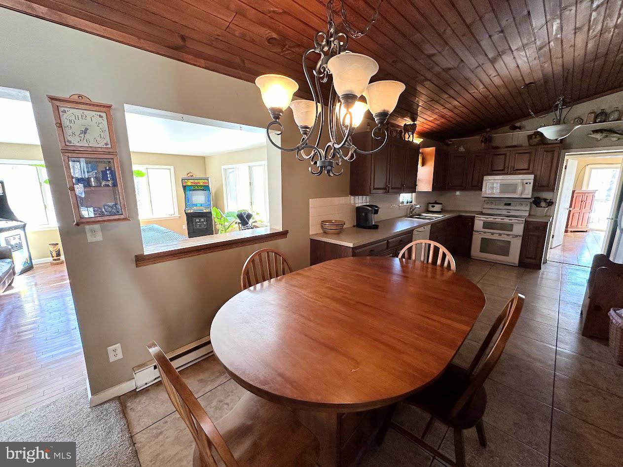 35 James Road Reinholds, PA 17569 - Photo 12 of 51 Dining-Kitchen