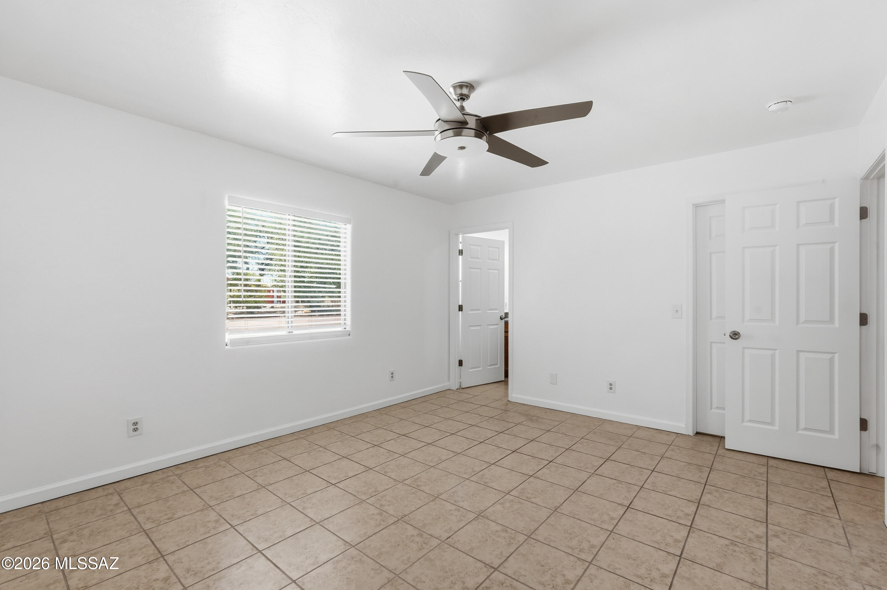 983 Matas Court Rio Rico, AZ 85648 - Photo 16 of 47 027_ListerPros