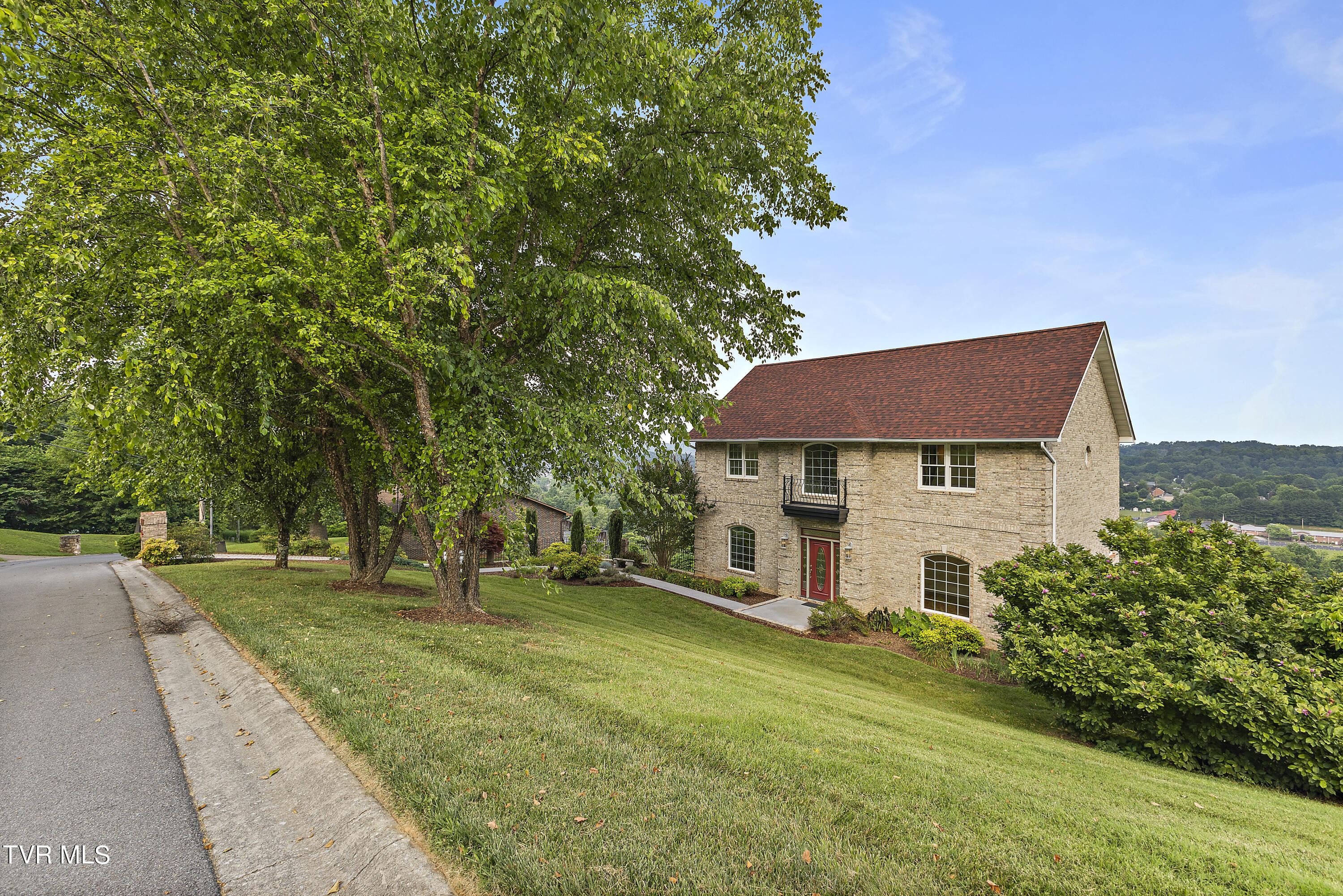 2317 Colonial View Road Kingsport, TN 37663 - Photo 63 of 73 128A2101