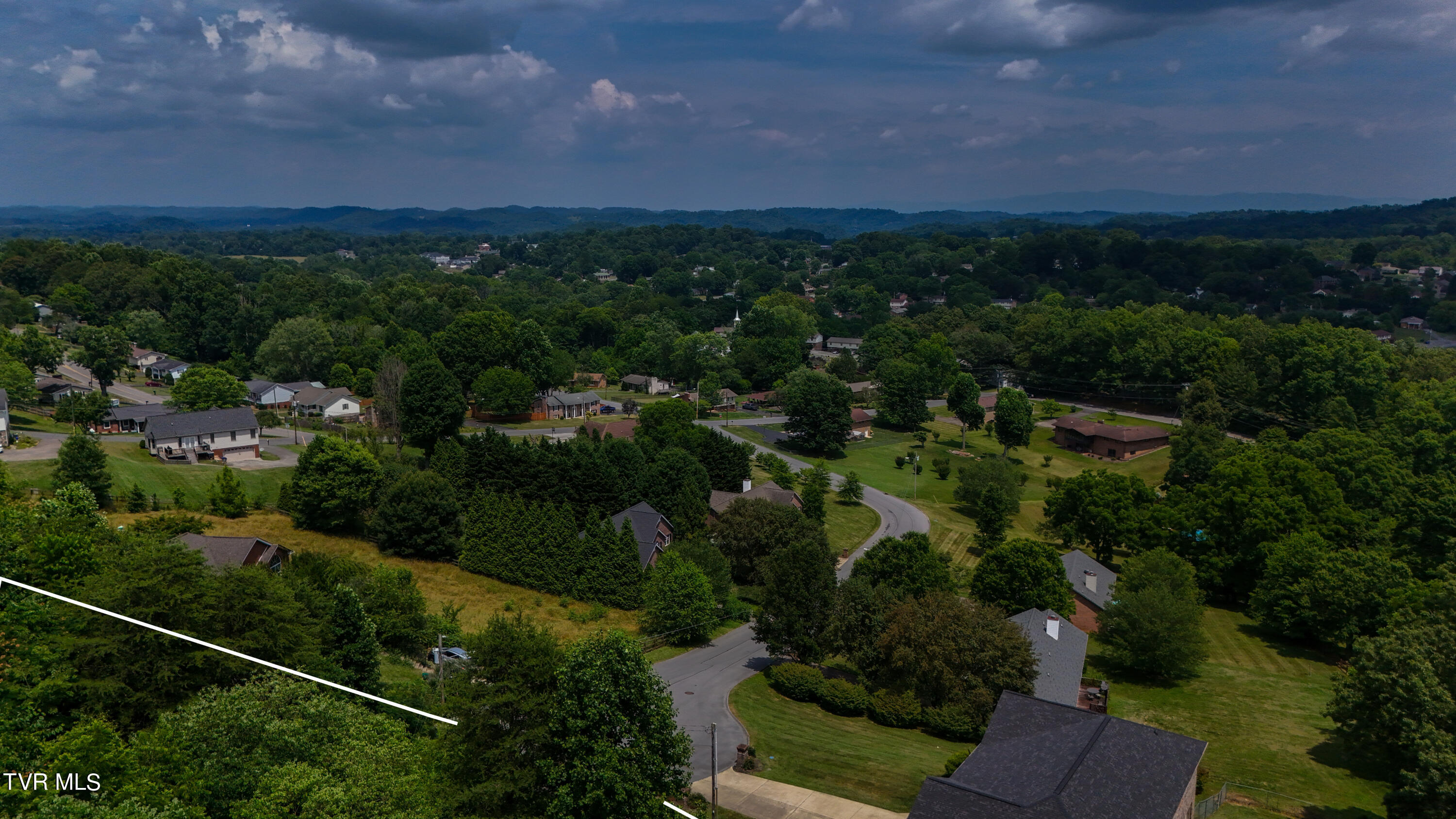 2317 Colonial View Road Kingsport, TN 37663 - Photo 71 of 73 DJI_20240618144838_0946_D