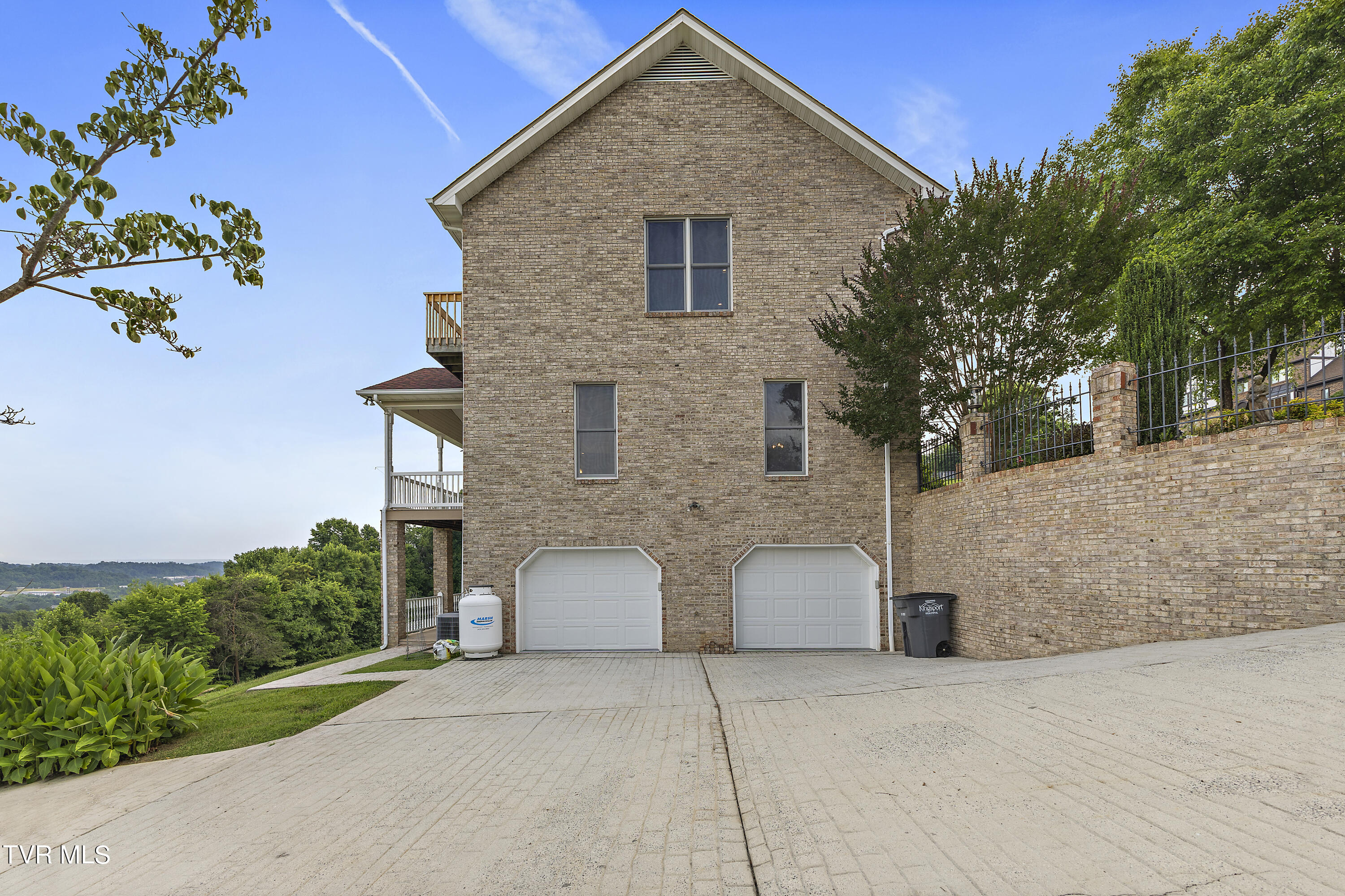 2317 Colonial View Road Kingsport, TN 37663 - Photo 8 of 73 128A2113