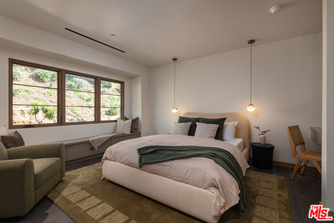 4146 High Valley Road Los Angeles, CA 91436 - Photo 31 of 34 Gallery Image 31