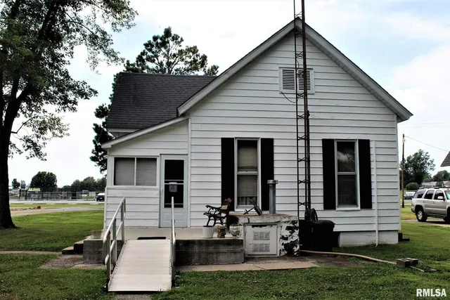 $159,900 | 1607 South Carbon Street, Marion, IL 62959