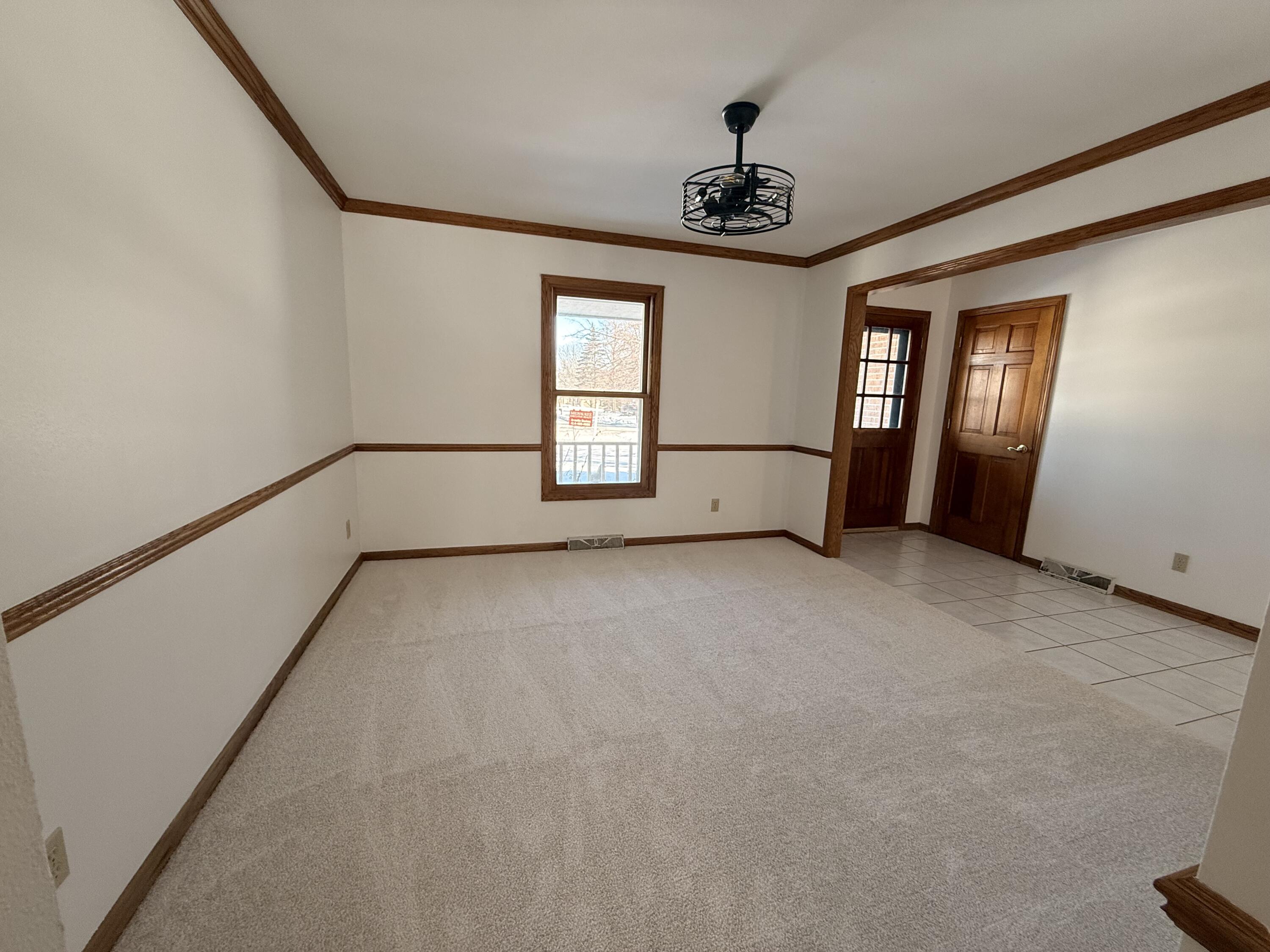 S85W19635 Colonial Court Muskego, WI 53150 - Photo 9 of 19 Dining Room