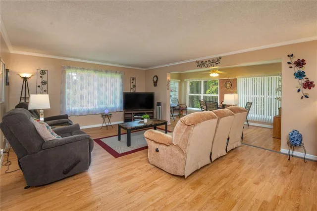 $90,000 | 400 El Camino Drive, Unit 201, Winter Haven, FL 33884