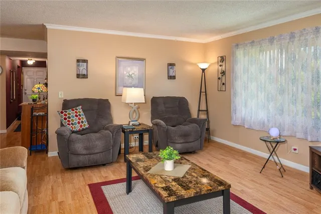 $90,000 | 400 El Camino Drive, Unit 201, Winter Haven, FL 33884