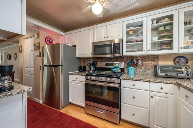 $90,000 | 400 El Camino Drive, Unit 201, Winter Haven, FL 33884