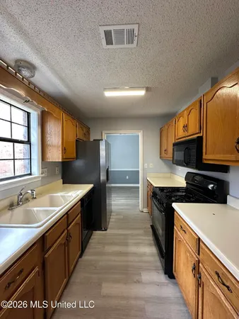 $189,000 | 3245 Edenshire Lane, Horn Lake, MS 38637