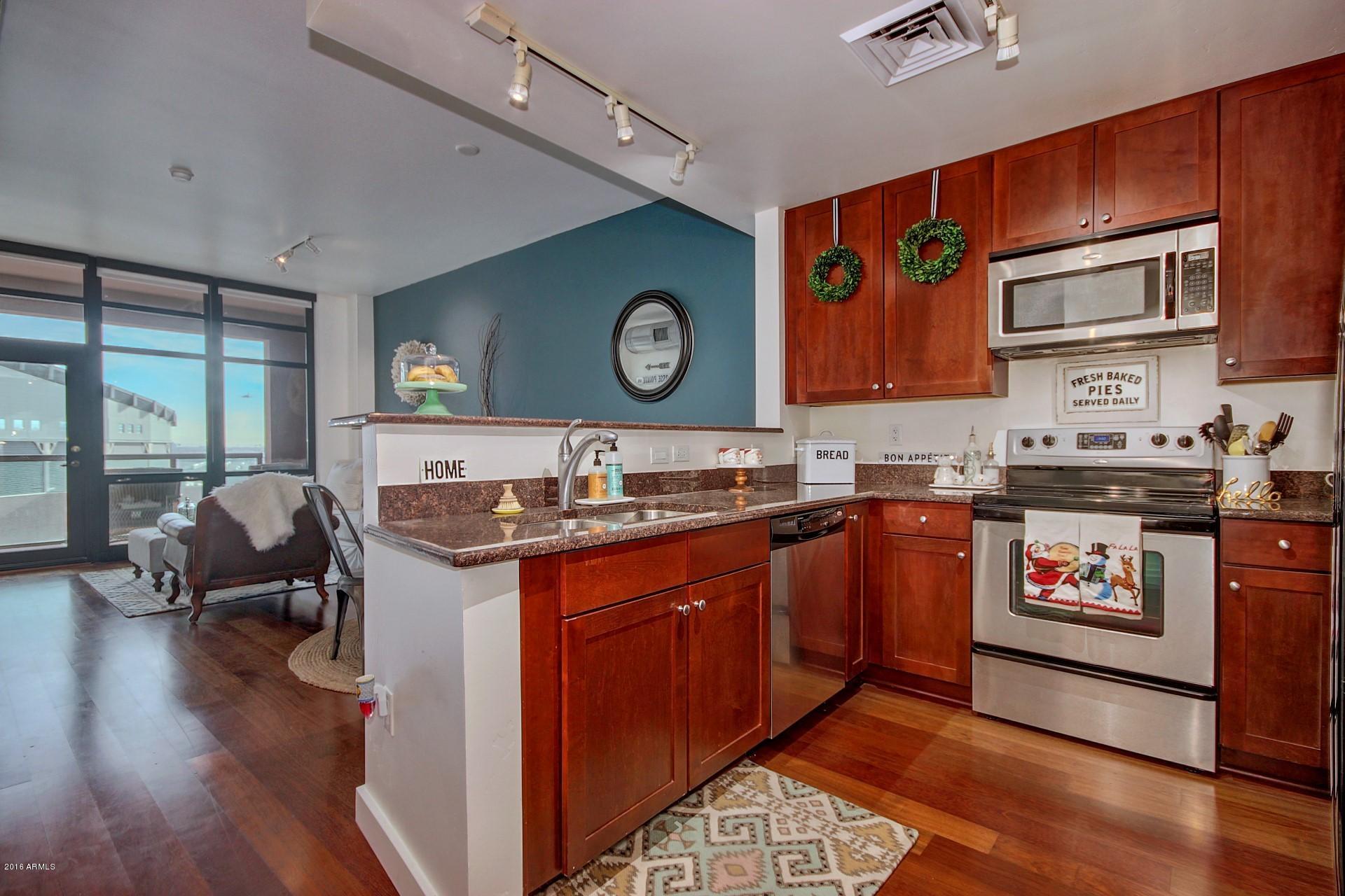 310 South 4th Street, Unit 908 Phoenix, AZ 85004 - Photo 2 of 35 0007-4th 908 (6)