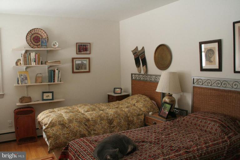 8716 Bozman Neavitt Road St. Michaels, MD 21663 - Photo 15 of 25 Larger guest bedroom