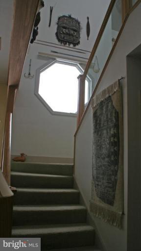 8716 Bozman Neavitt Road St. Michaels, MD 21663 - Photo 8 of 25 Staircase