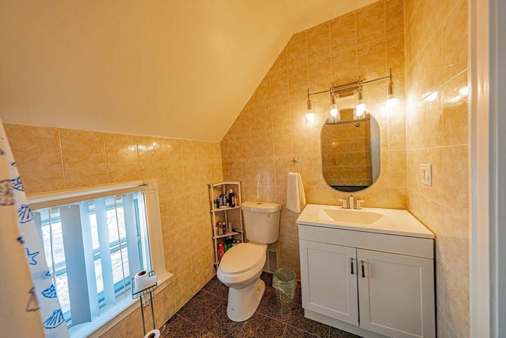 1 Rhodes Street Saugus, MA 01906 - Photo 24 of 35