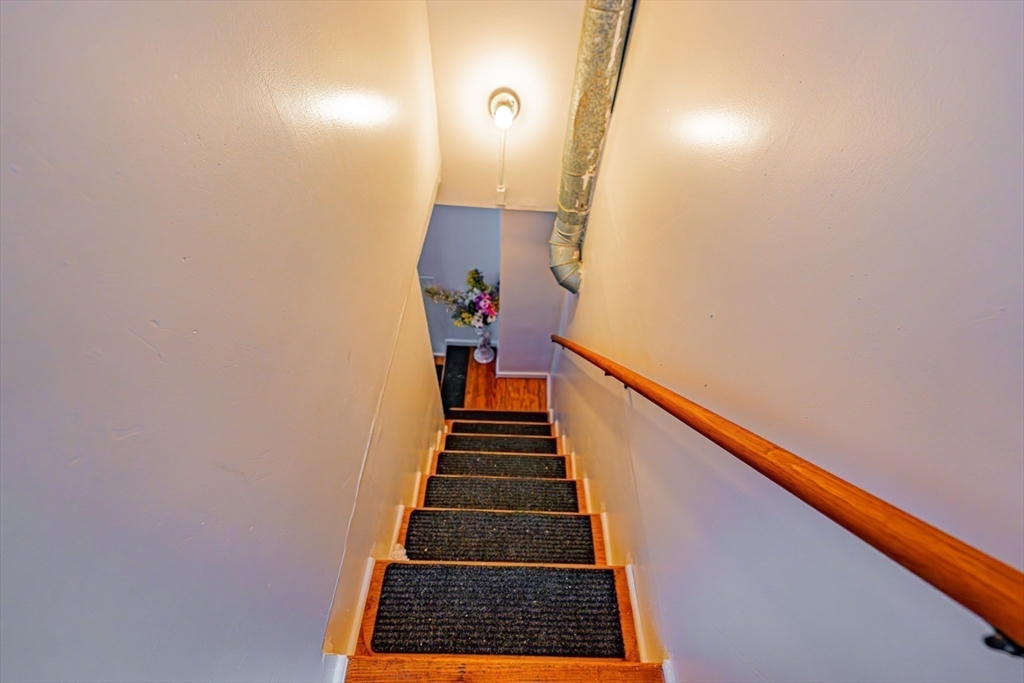 1 Rhodes Street Saugus, MA 01906 - Photo 25 of 35