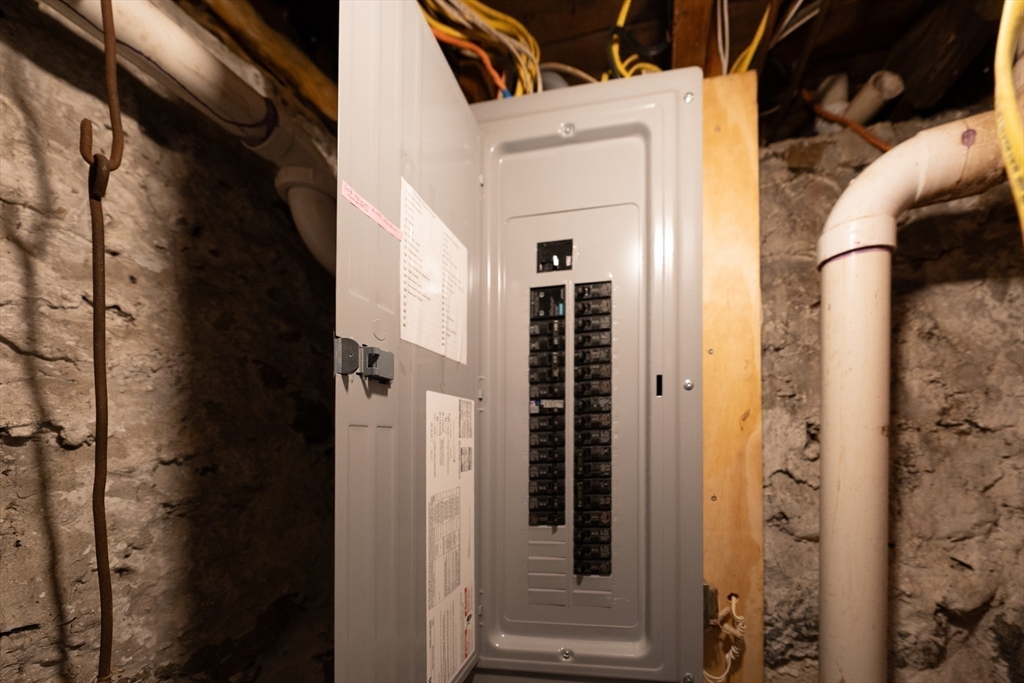 1 Rhodes Street Saugus, MA 01906 - Photo 27 of 35