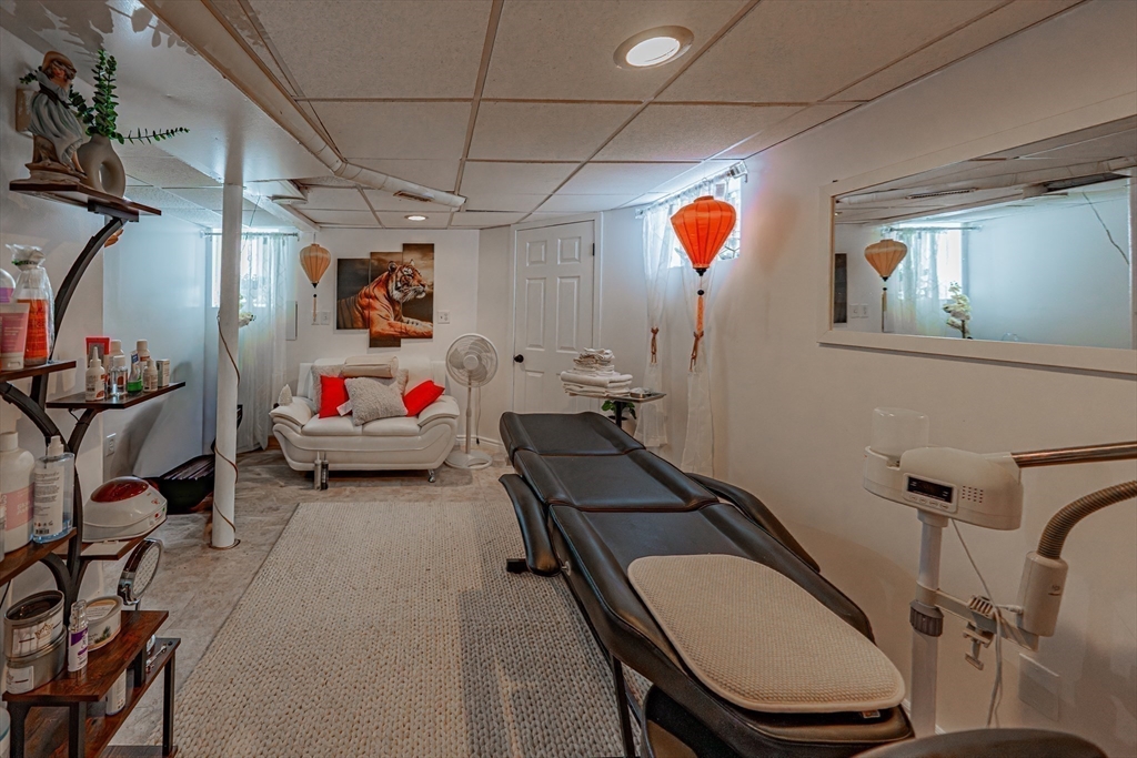 1 Rhodes Street Saugus, MA 01906 - Photo 28 of 35