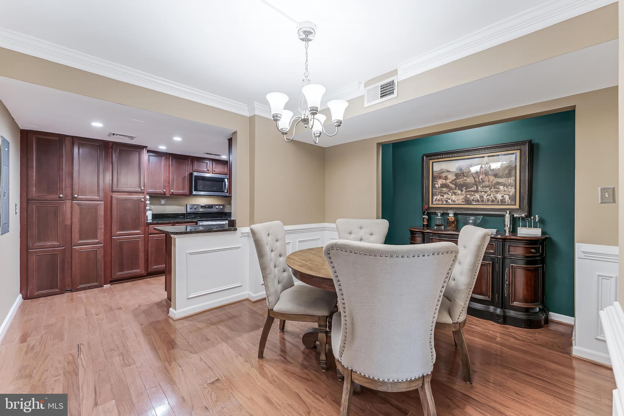 1515 South Arlington Ridge Road, Unit 504 Arlington, VA 22202 - Photo 11 of 33