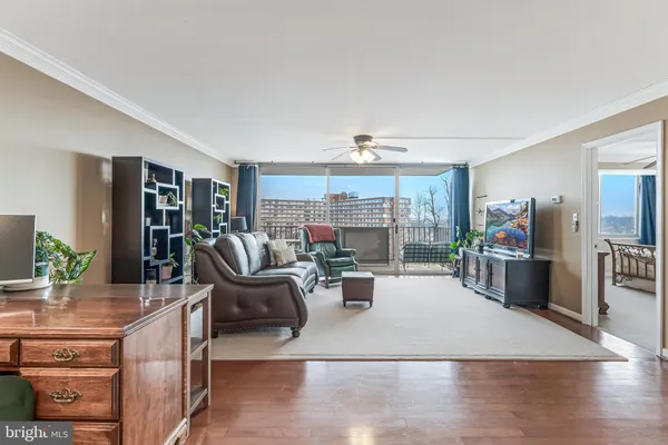 $399,999 | 1515 South Arlington Ridge Road, Unit 504, Arlington, VA 22202