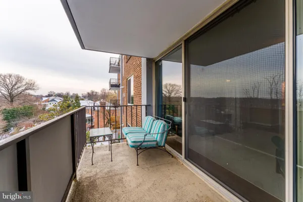 $399,999 | 1515 South Arlington Ridge Road, Unit 504, Arlington, VA 22202