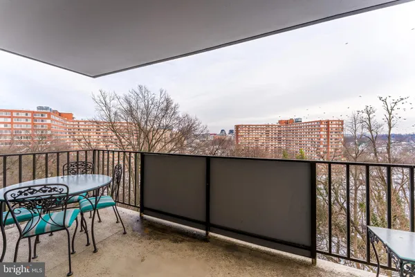 $399,999 | 1515 South Arlington Ridge Road, Unit 504, Arlington, VA 22202