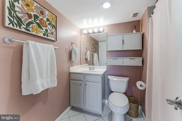 $399,999 | 1515 South Arlington Ridge Road, Unit 504, Arlington, VA 22202