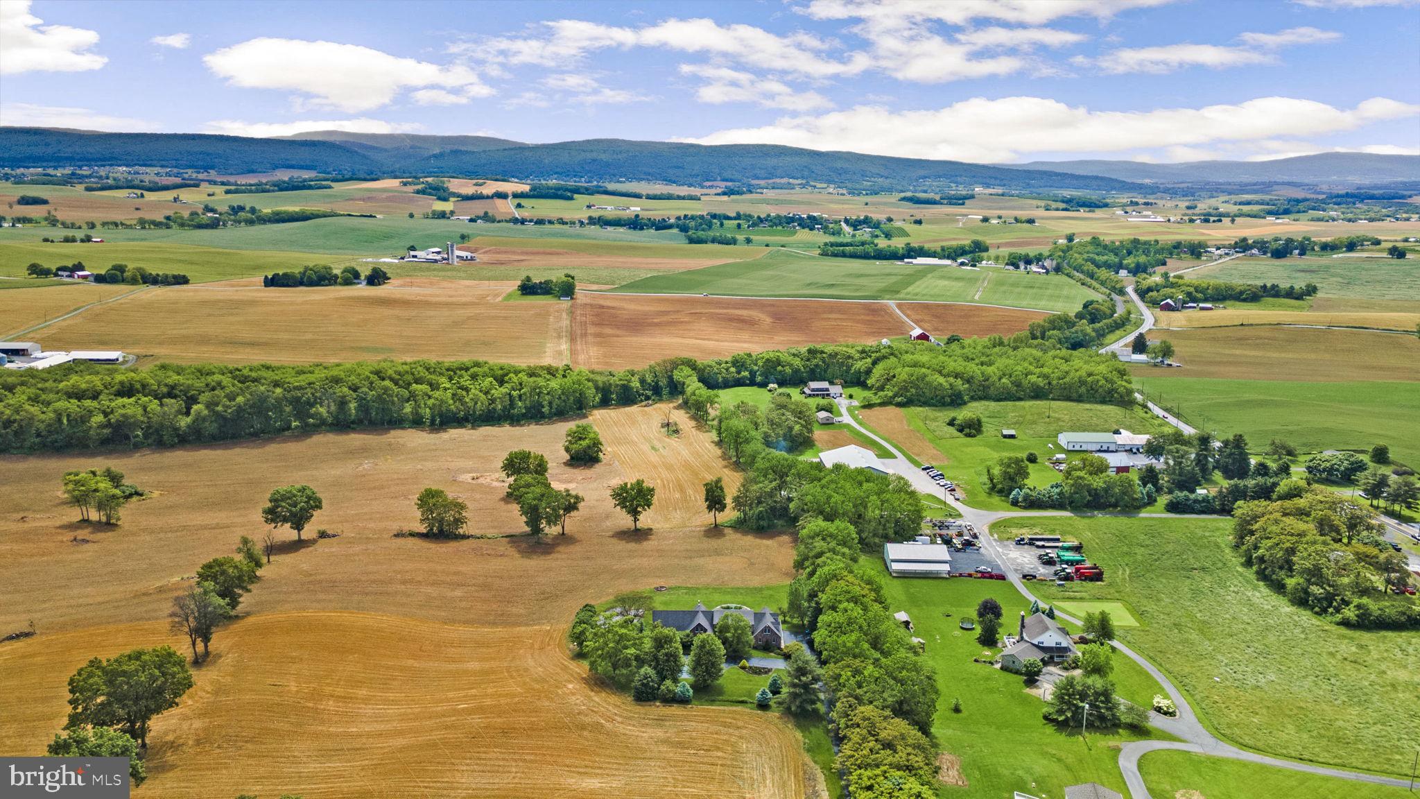 5118 Burkholder Road Chambersburg, PA 17202 - Photo 4 of 90