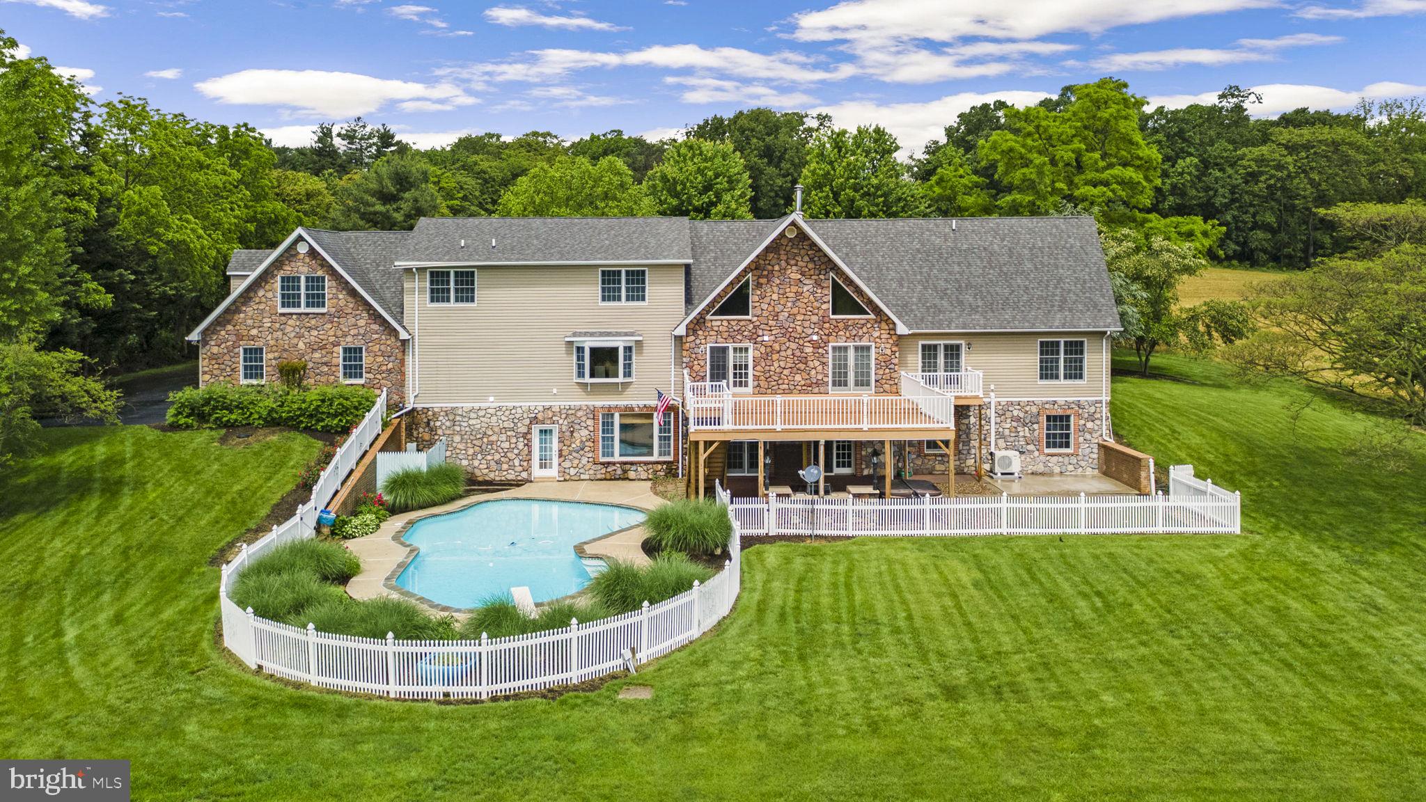 5118 Burkholder Road Chambersburg, PA 17202 - Photo 7 of 90