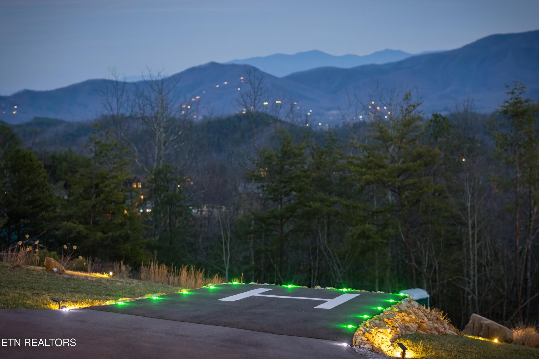 4415 Stackstone Road Sevierville, TN 37862 - Photo 8 of 60 Gallery Image 8
