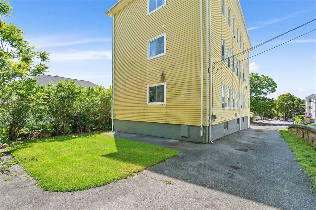 9 Caprera Road Worcester, MA 01604 - Photo 29 of 31