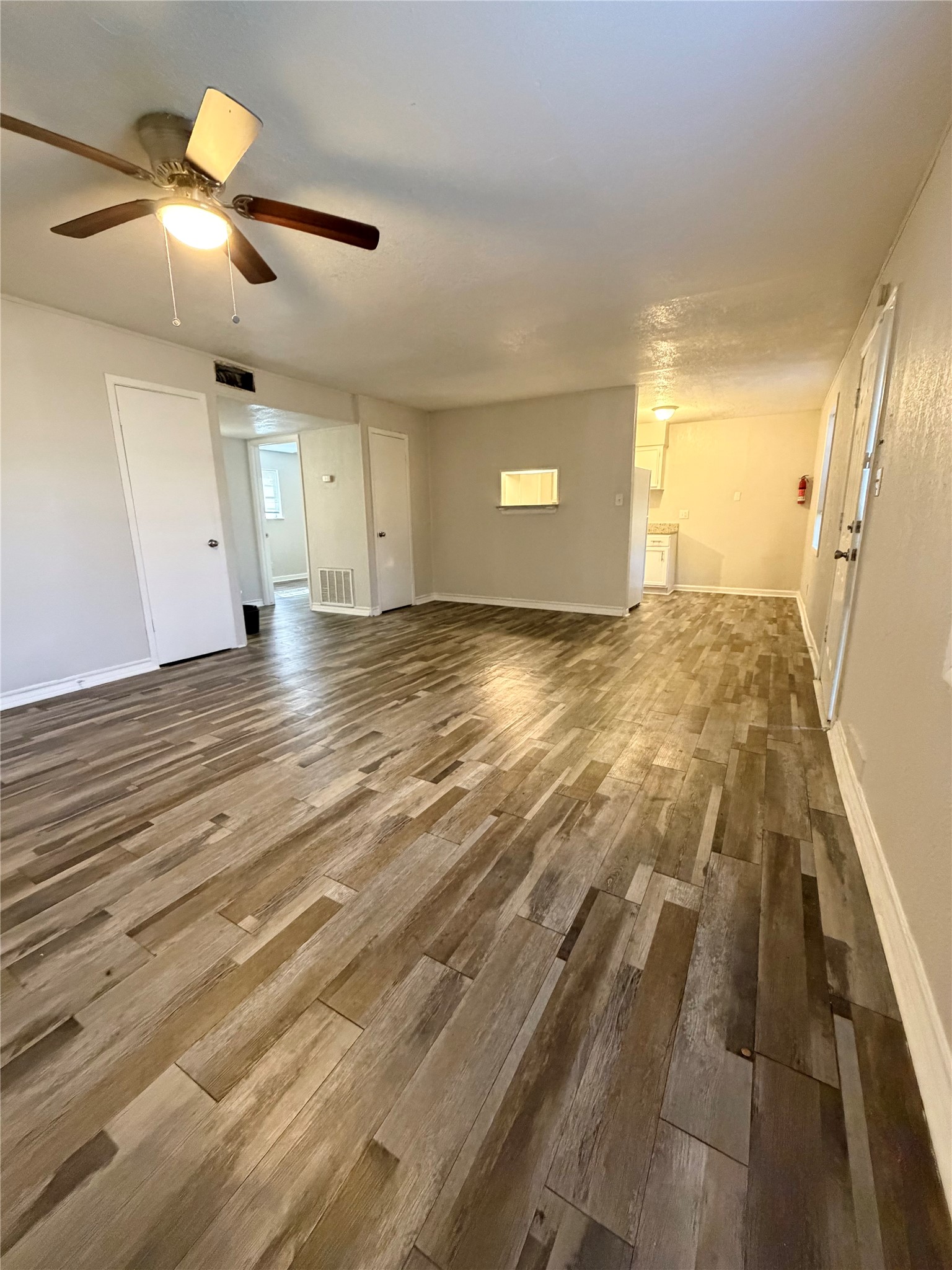 1614 Vauthier Street, Unit 11 La Marque, TX 77568 - Photo 2 of 16 a view of an empty room and window