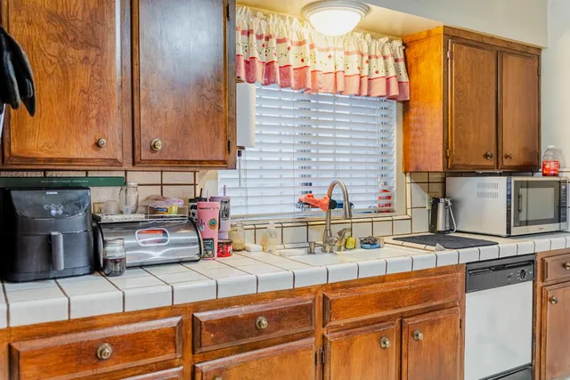 $369,000 | 1608 Gettysburg Avenue, Clovis, CA 93611