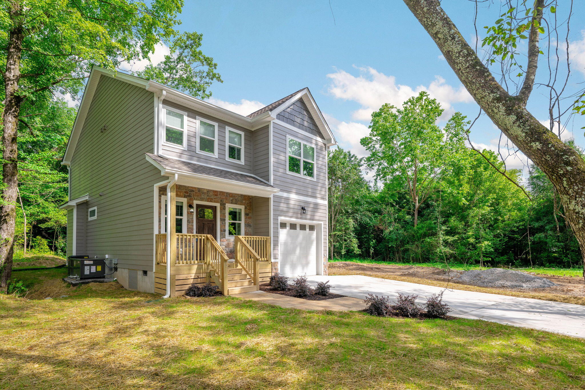 6683 Sandswitch Road Hixson, TN 37343 - Photo 3 of 43 2-web-or-mls-DSC_5406-3