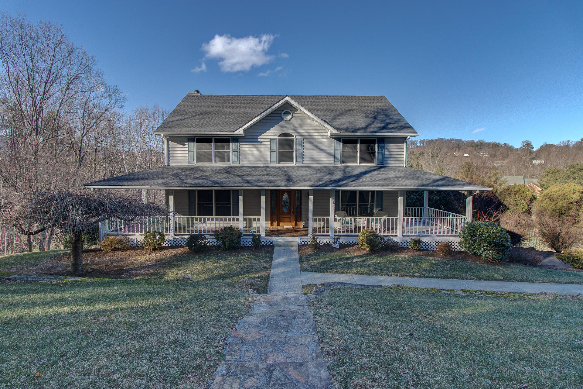 7033 Hollyberry Road Roanoke, VA 24018 - Photo 4 of 40 IMG_7088_89_90_91_92