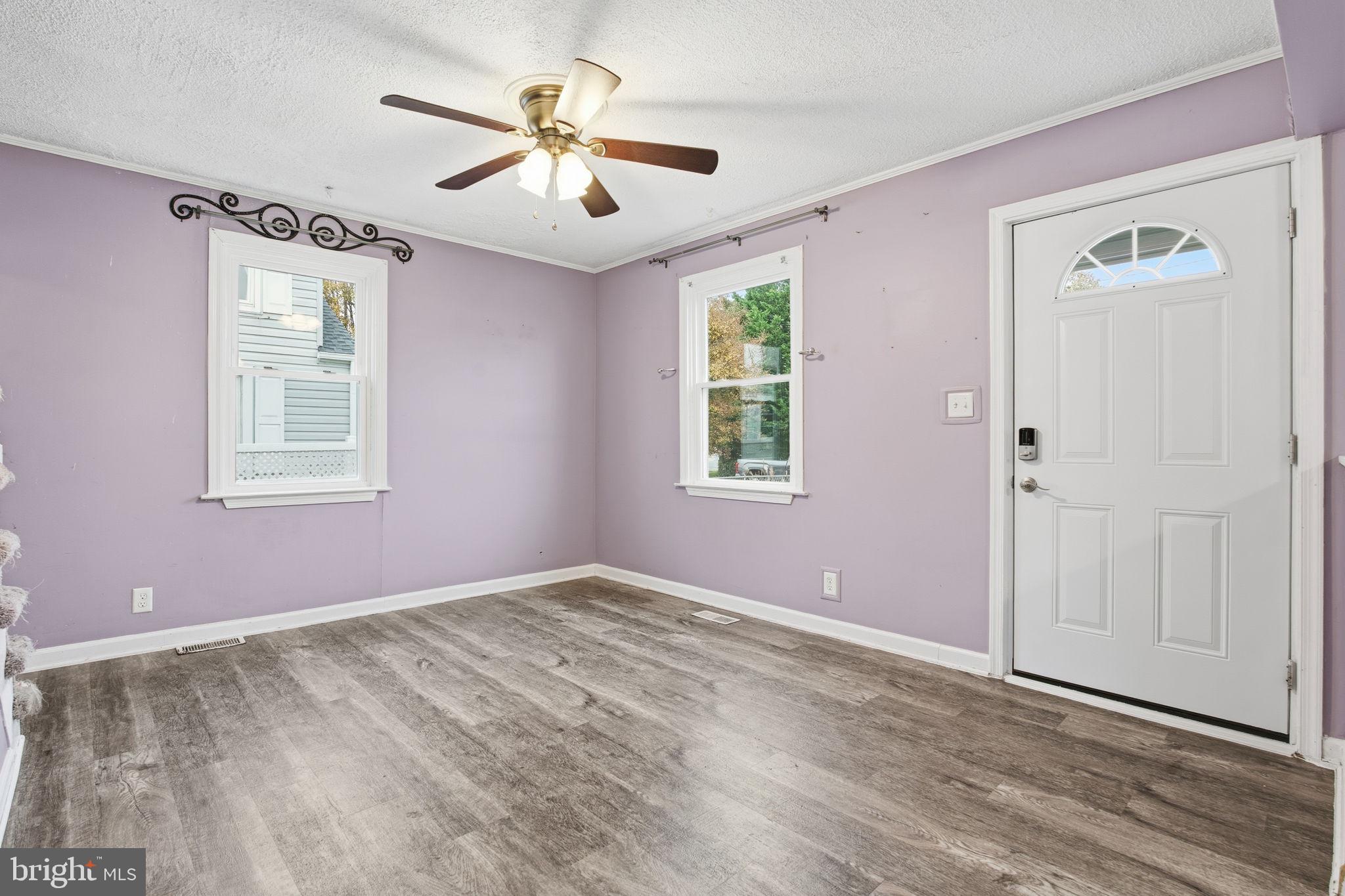 202 South Woodwell Road Baltimore, MD 21222 - Photo 4 of 24