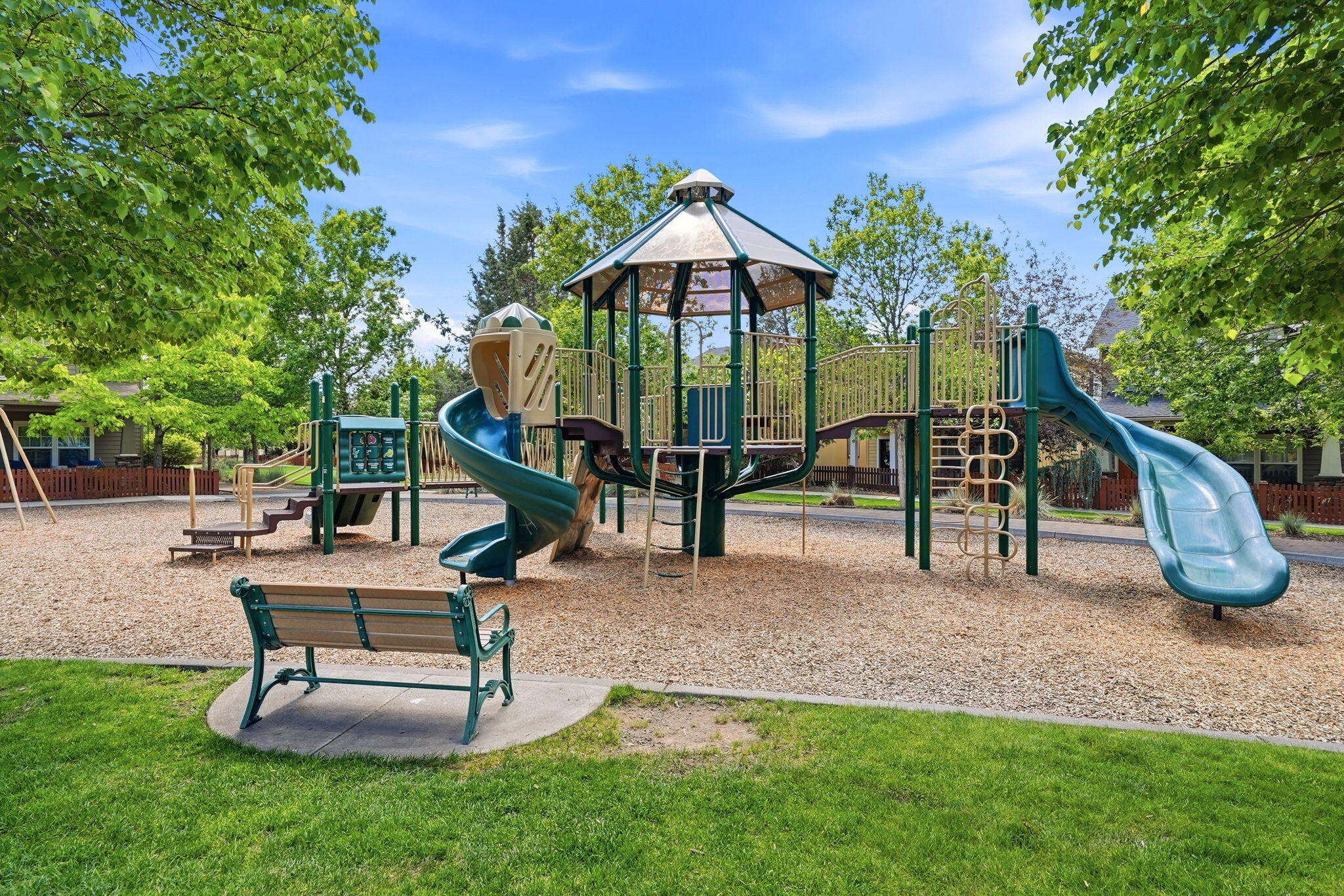 61711 Rigel Way Bend, OR 97702 - Photo 42 of 45 53-web-or-mls-Riley_Visuals_007_Amenitie