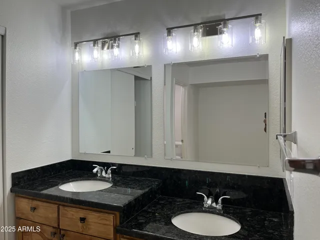 $447,500 | 853 East Manor Drive, Chandler, AZ 85225