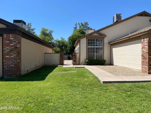 $447,500 | 853 East Manor Drive, Chandler, AZ 85225