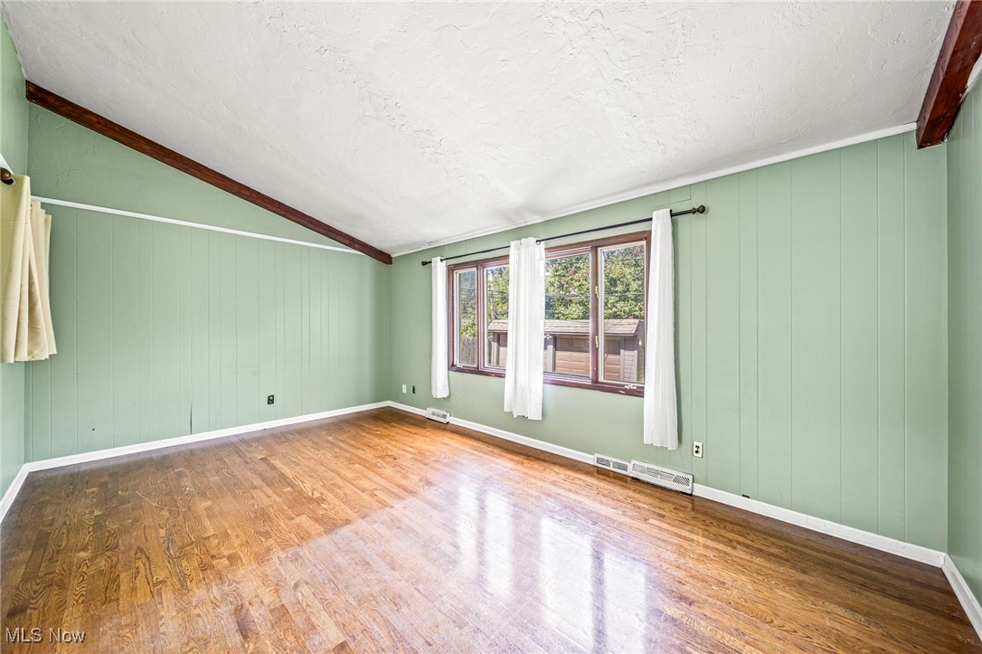 4069 Bushnell Road University Heights, OH 44121 - Photo 12 of 40