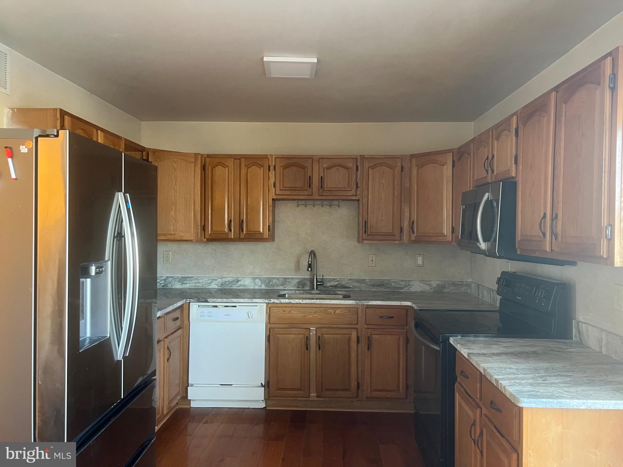 16 North Pendleton Court, Unit 10B Frederick, MD 21703 - Photo 2 of 31